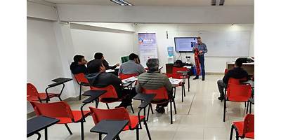 Asesorías Y Capacitación Creación Xxi Limitada