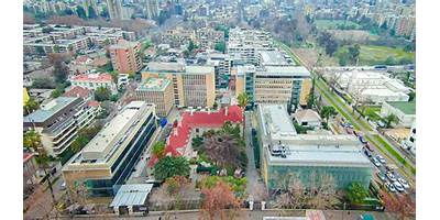 }Universidad Finis Terrae